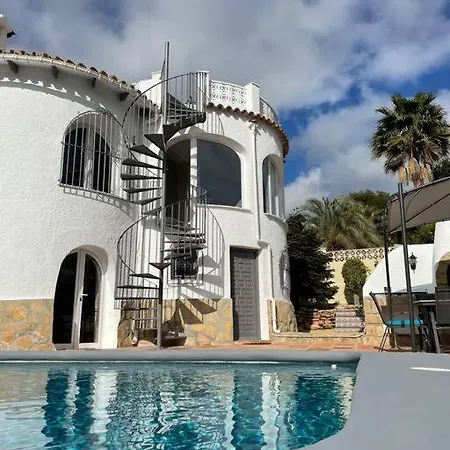 Casa Serenita Charming With Swimming Pool Villa *